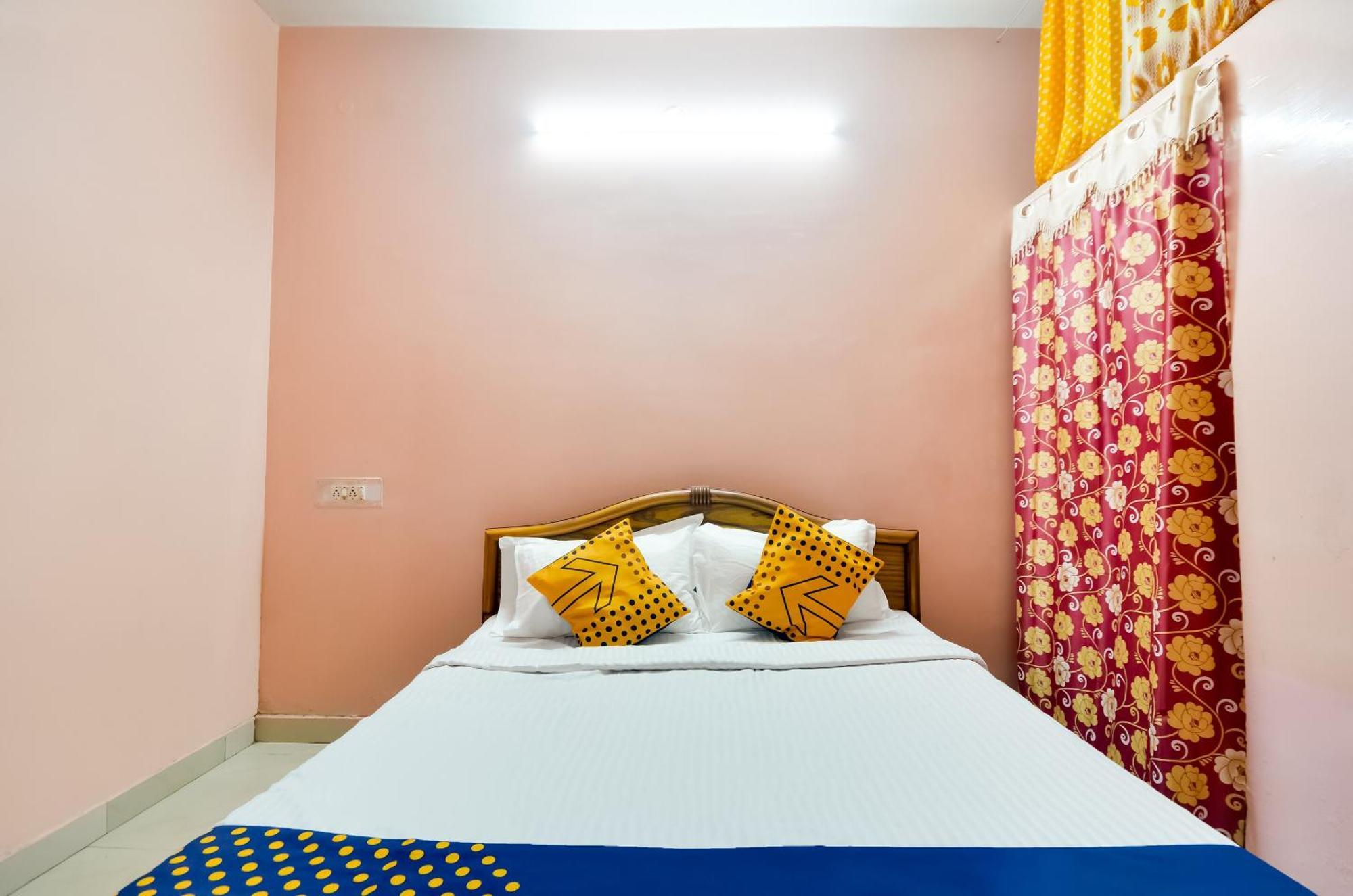 Hotel O Sri Murugan Lodge โคอิมบาทอร์ ภายนอก รูปภาพ