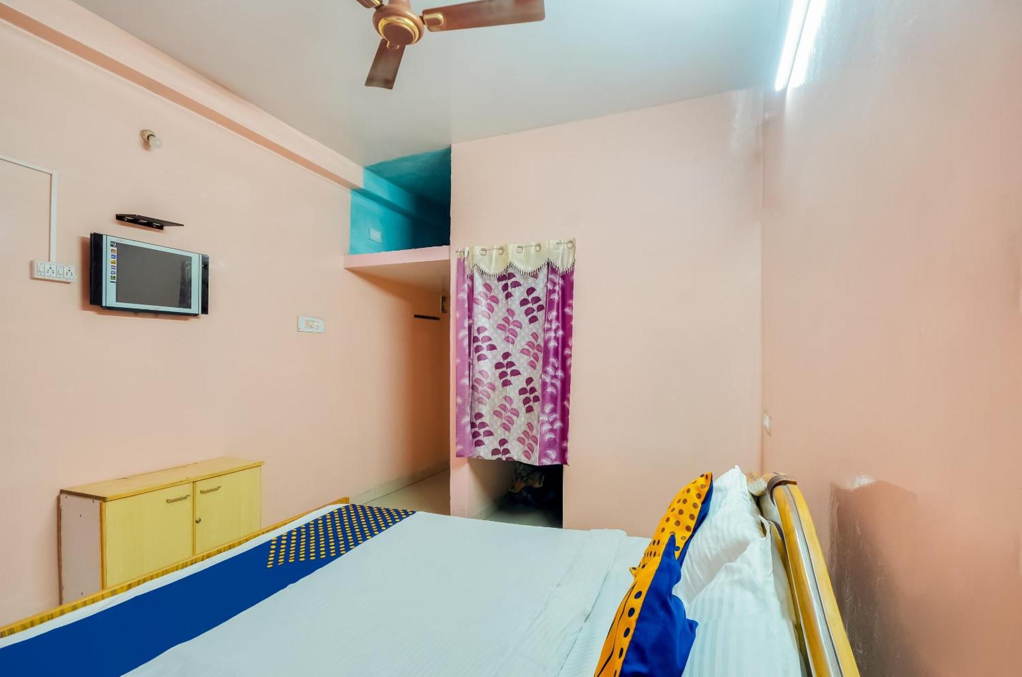 Hotel O Sri Murugan Lodge โคอิมบาทอร์ ภายนอก รูปภาพ